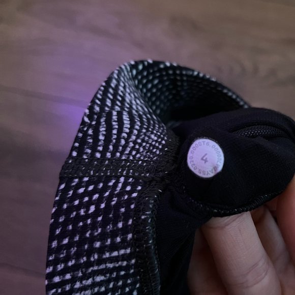 Lululemon Energy Bra - Picture 6 of 6